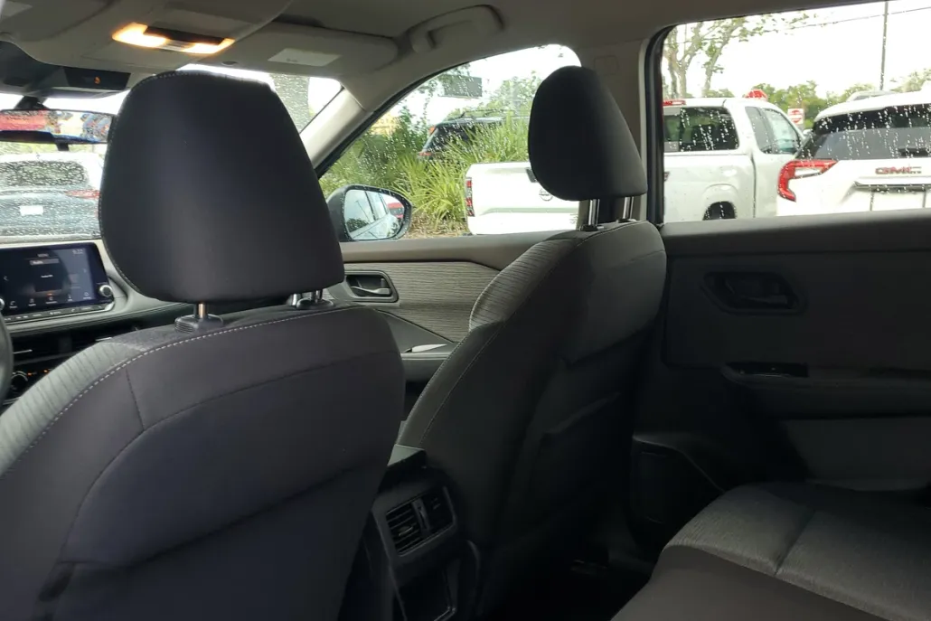 2022 Nissan Rogue S photo 1