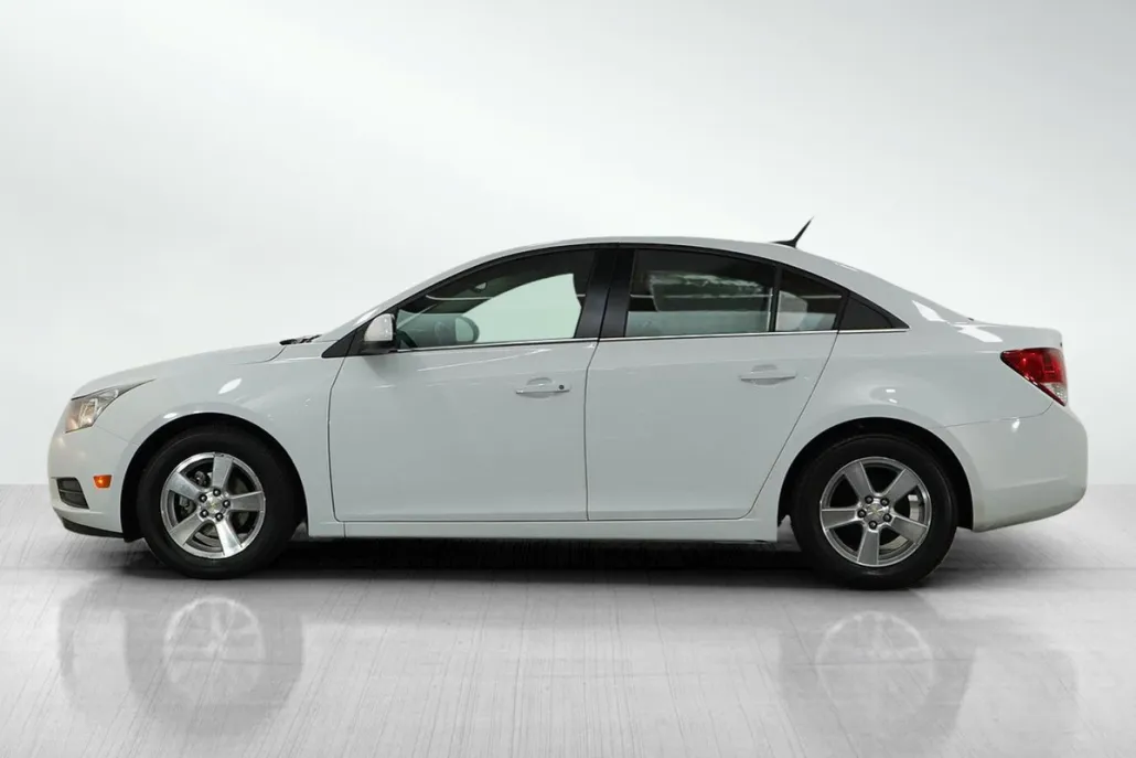 2014 Chevrolet Cruze photo 1