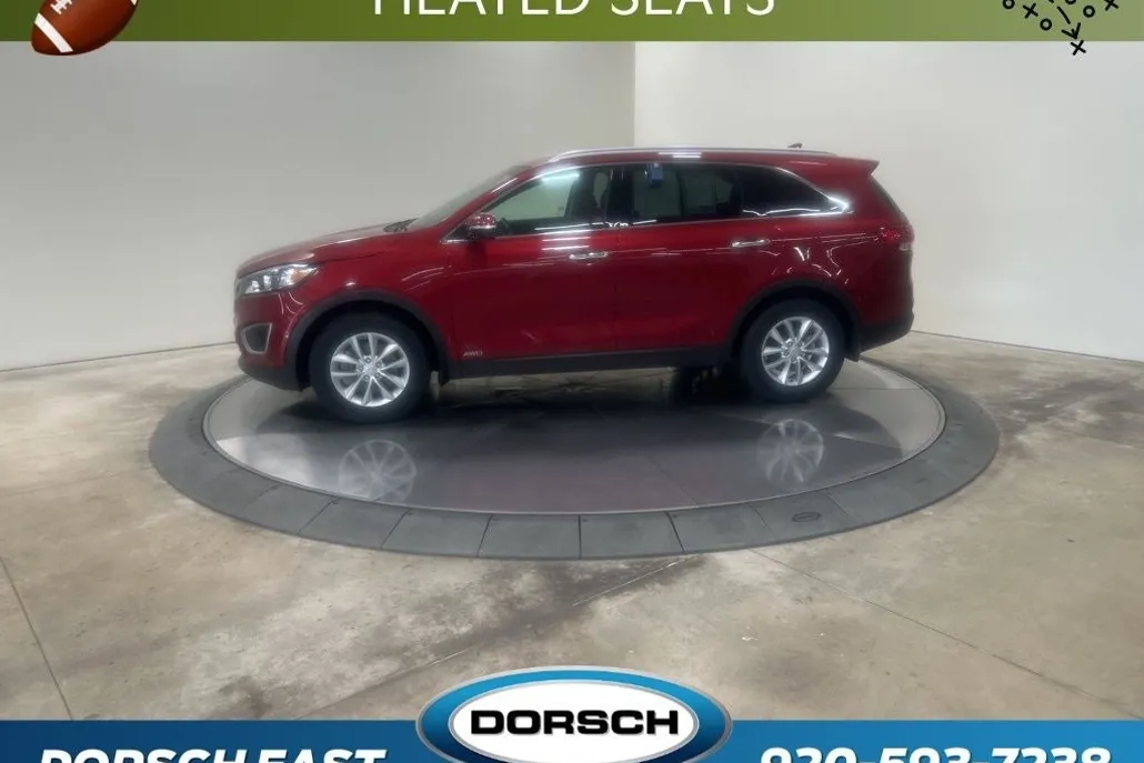 2018 Kia Sorento LX photo 1