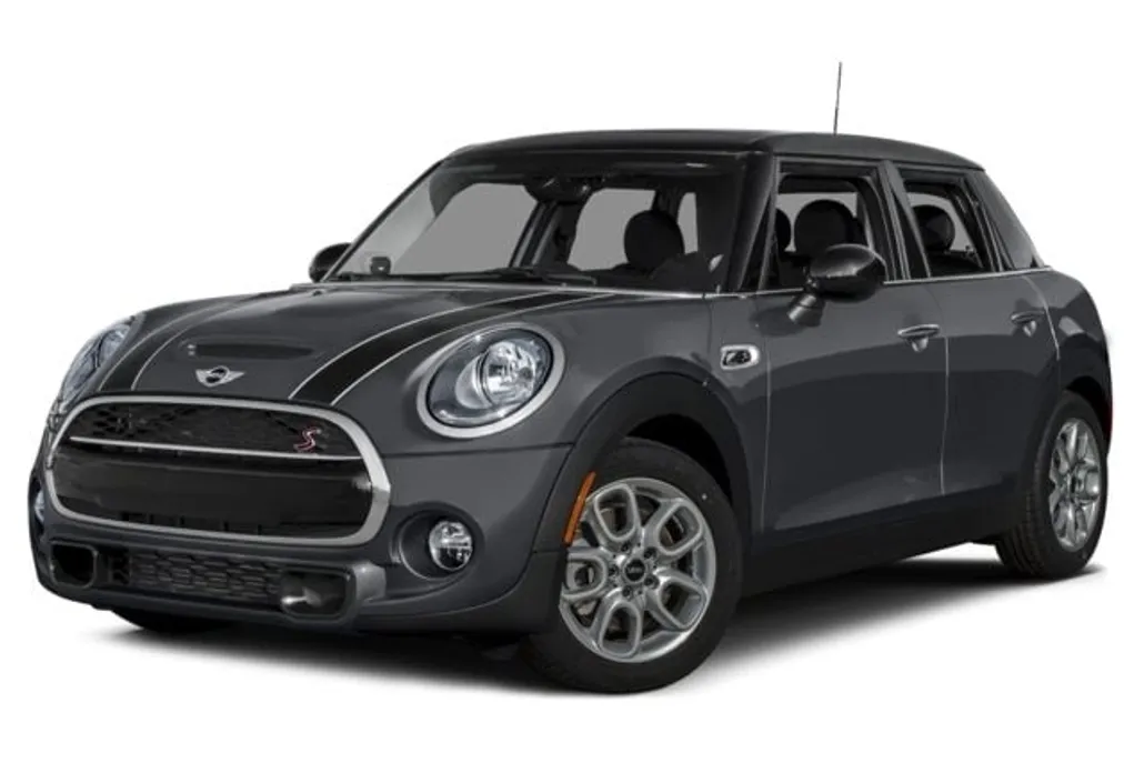 2015 Mini Cooper 4 Door Hardtop Base photo 1
