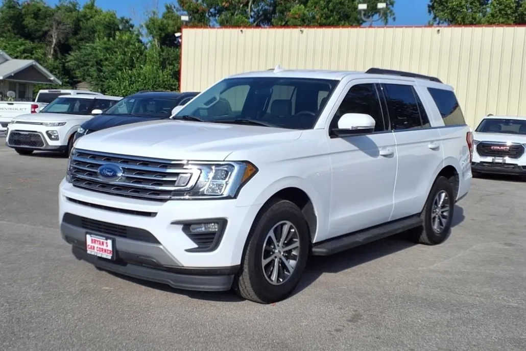 2020 Ford Expedition XLT photo 1