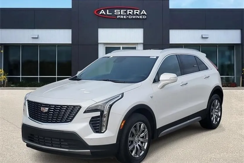 2022 Cadillac XT4 Premium Luxury photo 1
