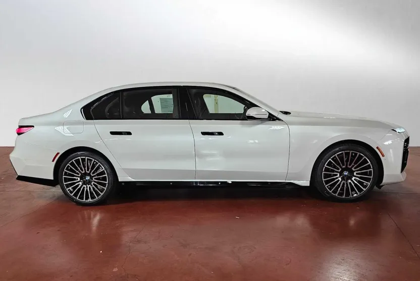 2026 Bmw 740i xDrive photo 1