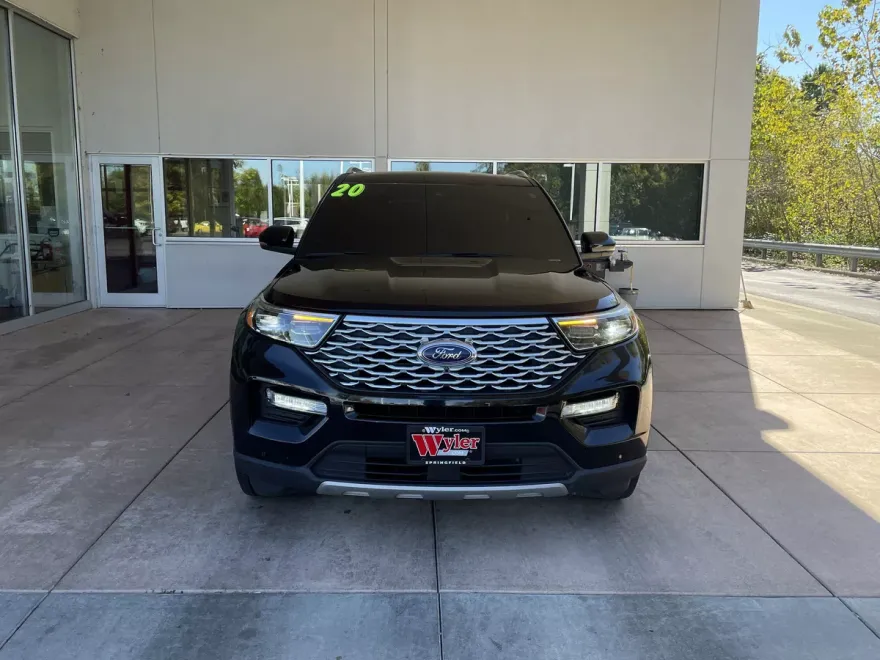 2020 Ford Explorer Platinum photo 1