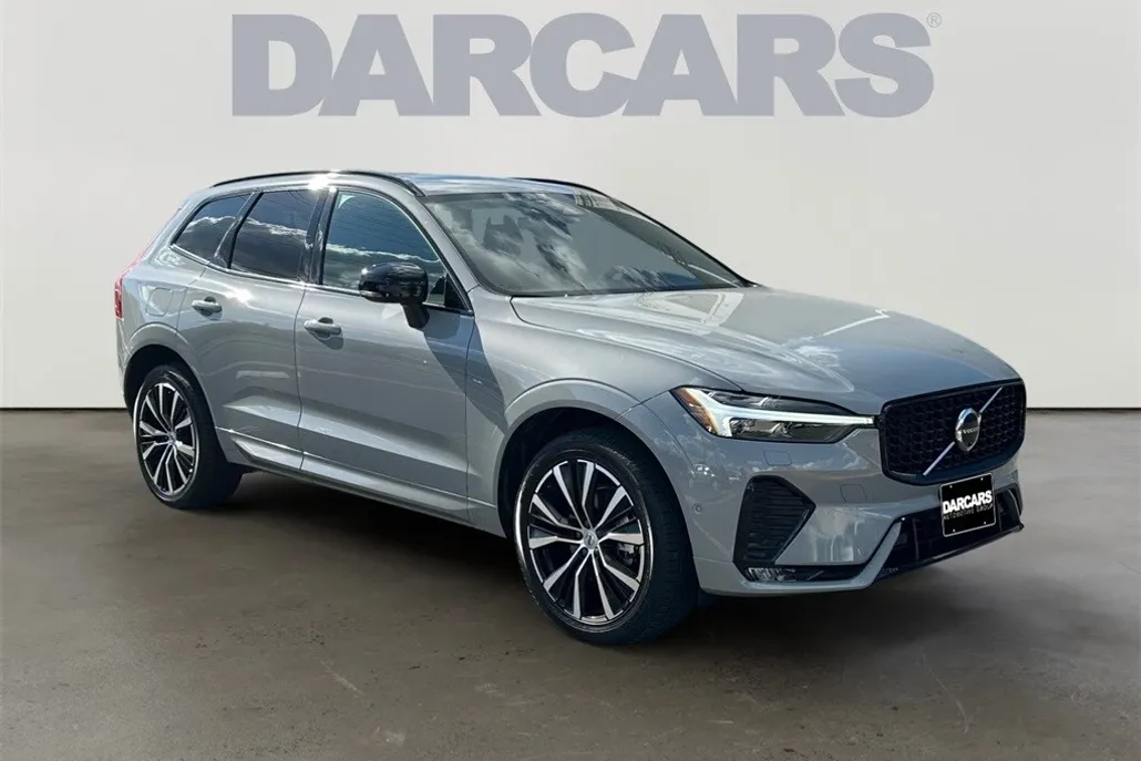 2025 Volvo XC60 B5 Plus photo 1