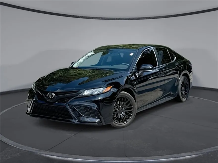 2023 Toyota Camry SE photo 1