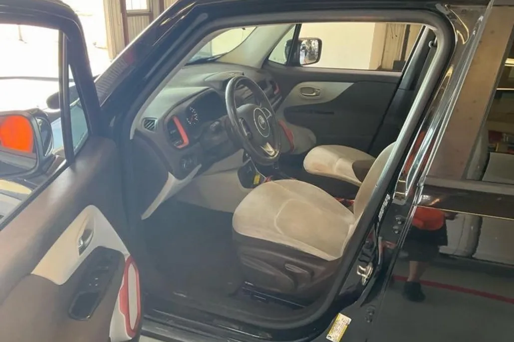 2015 Jeep Renegade Latitude North Edition photo 1