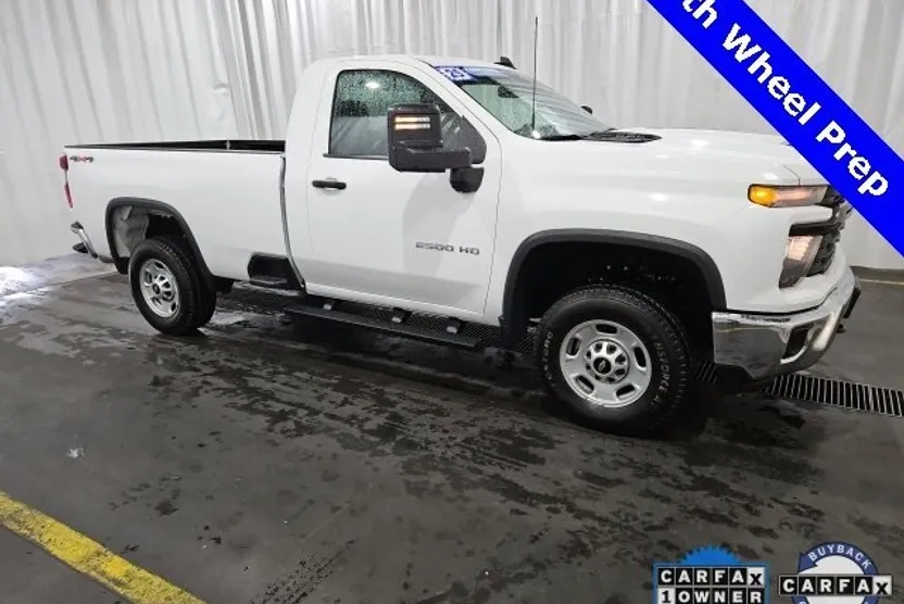 2025 Chevrolet Silverado 2500HD photo 1