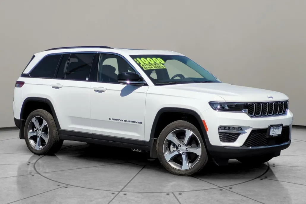 2024 Jeep Cherokee 4xe Base photo 1