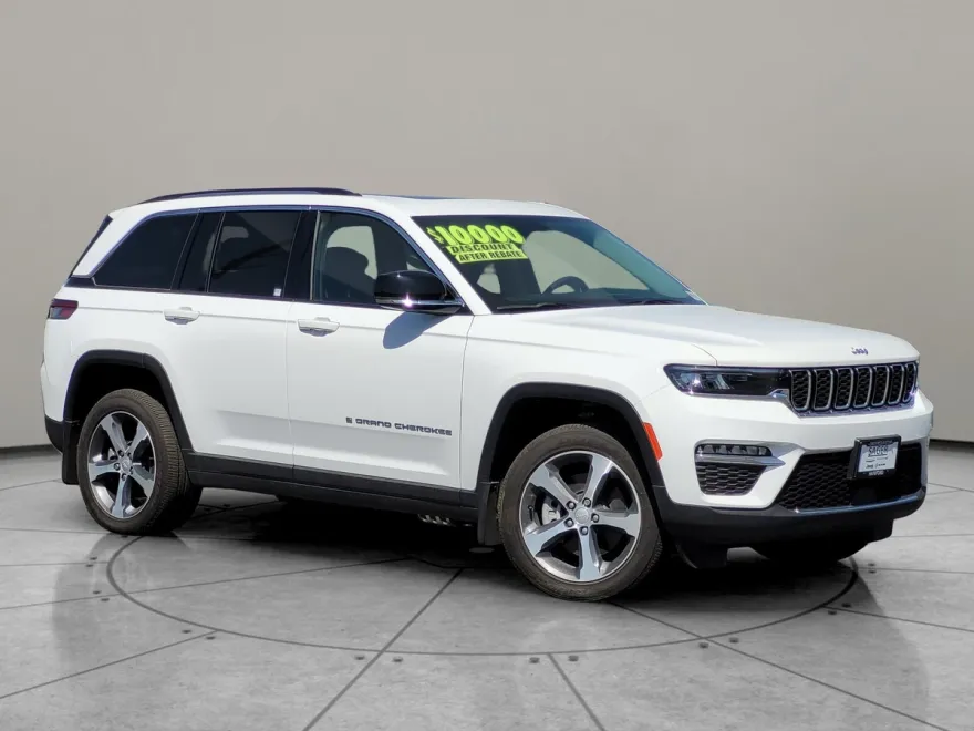 2024 Jeep Cherokee 4xe Base photo 1