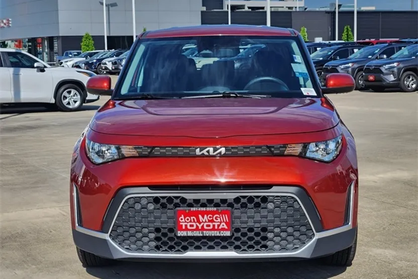 2024 Kia Soul LX photo 1