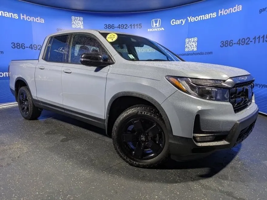 2024 Honda Ridgeline Black Edition photo 1