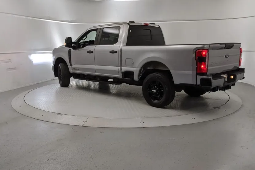 2023 Ford F-250 XL photo 1