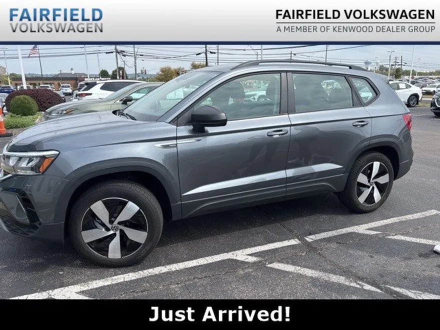 2024 Volkswagen Taos S photo 1