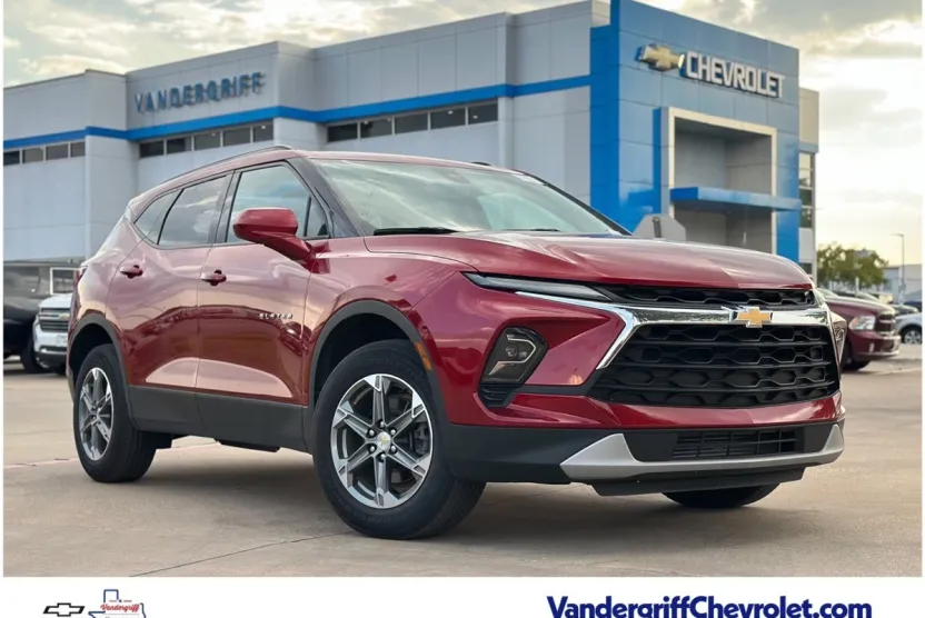 2023 Chevrolet Blazer 2LT photo 1