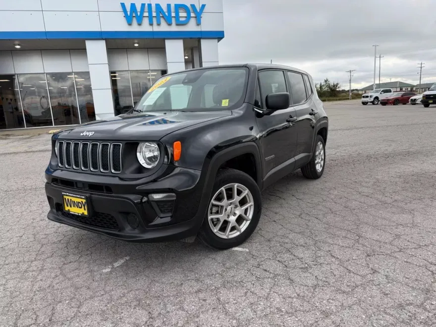 2023 Jeep Renegade Latitude photo 1