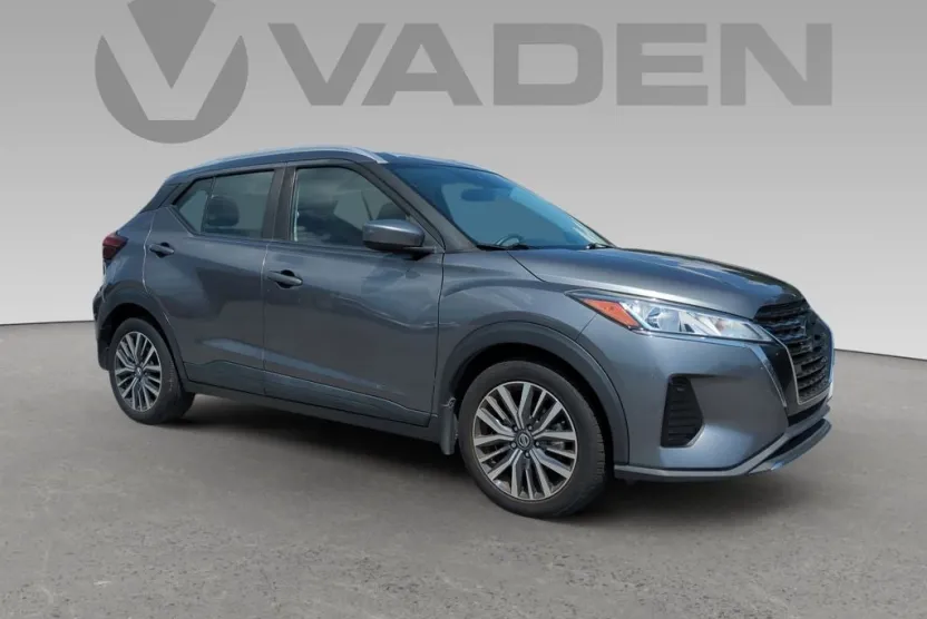 2021 Nissan Kicks SV photo 1