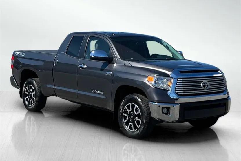 2017 Toyota Tundra Limited photo 1