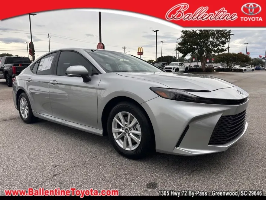2026 Toyota Camry LE photo 1