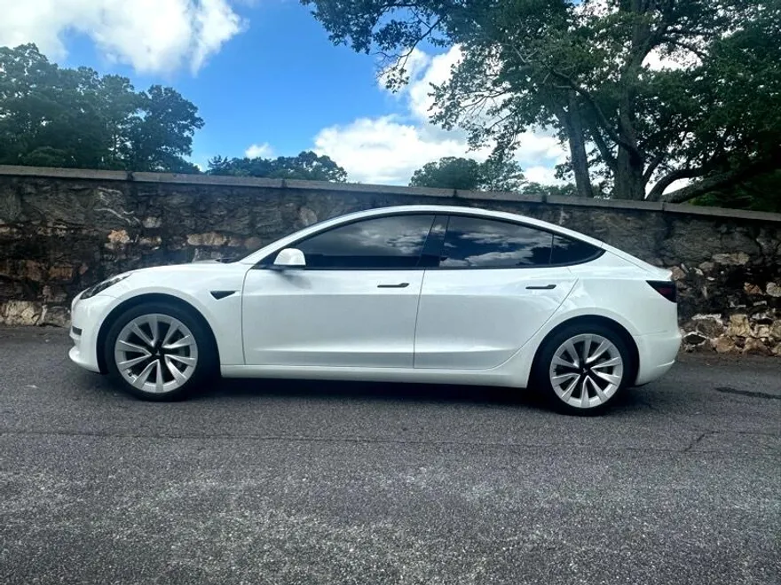 2022 Tesla Model 3 Long Range photo 6