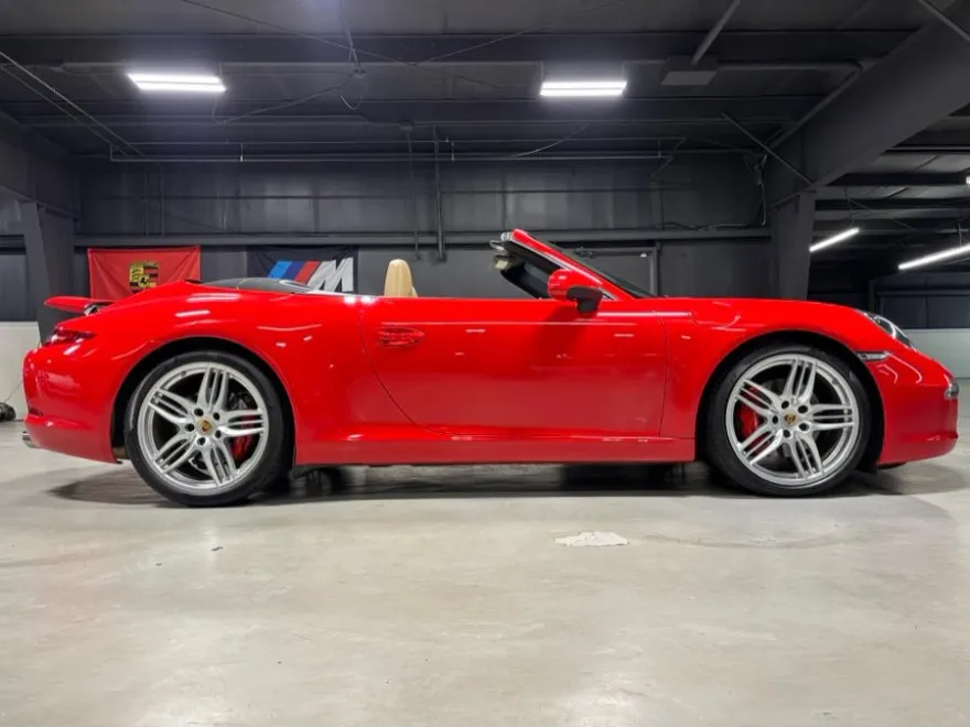 2016 Porsche 911 4S 4 GTS photo 1