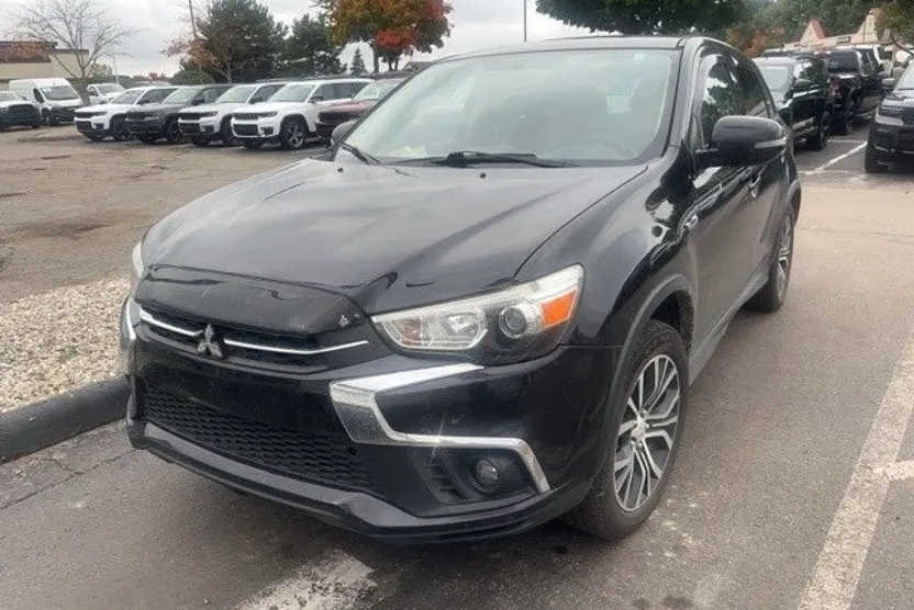 2018 Mitsubishi Outlander Sport ES photo 1