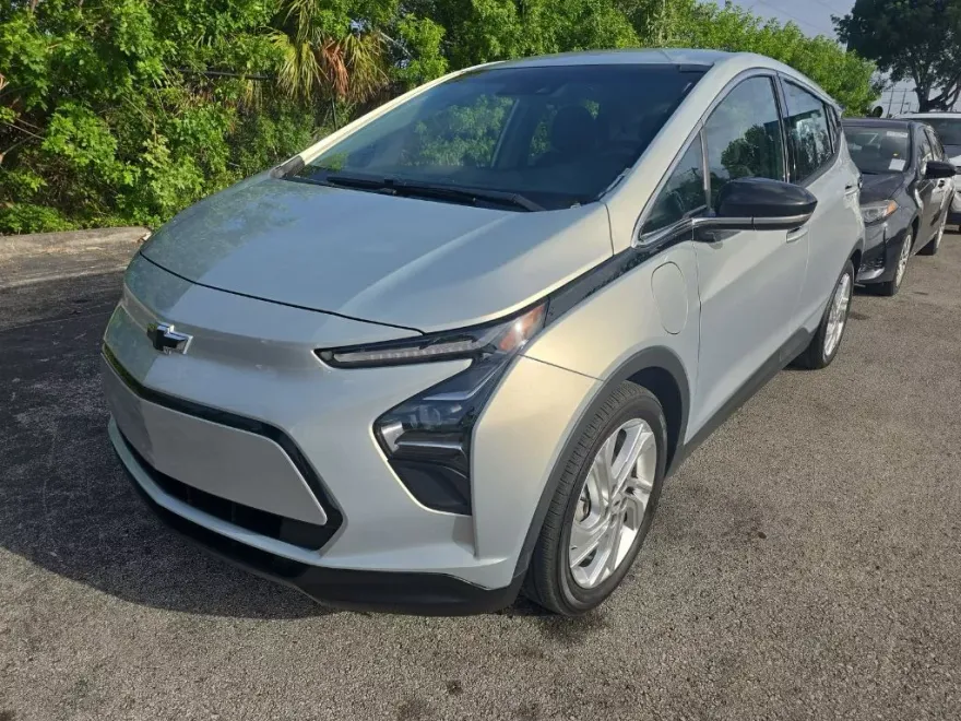 2023 Chevrolet Bolt EV 1LT photo 1