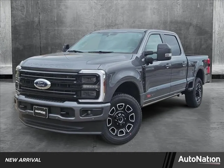 2025 Ford F-250 Platinum photo 1