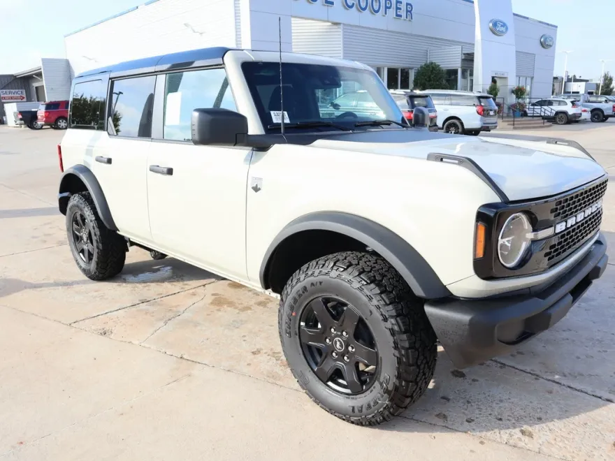 2025 Ford Bronco Big Bend photo 1