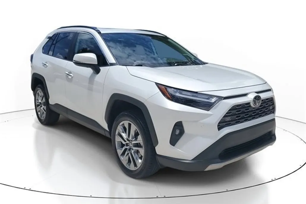 2023 Toyota RAV4 Limited photo 1