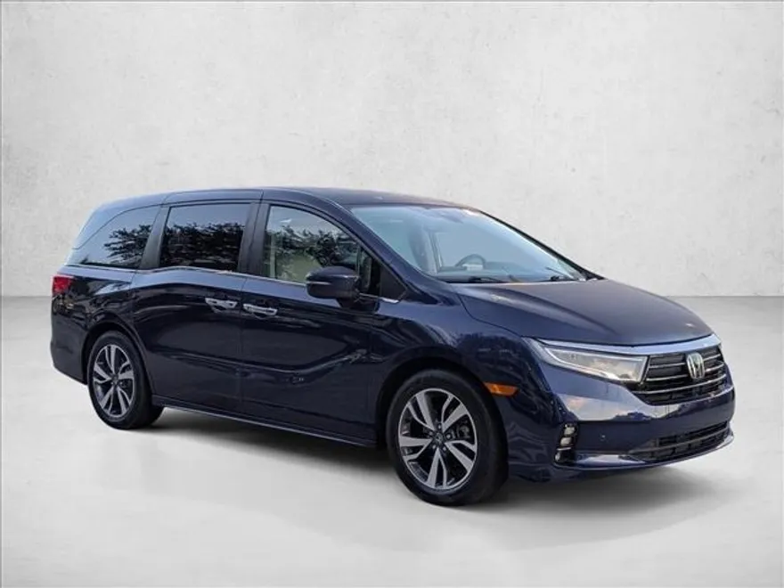 2021 Honda Odyssey Touring photo 1
