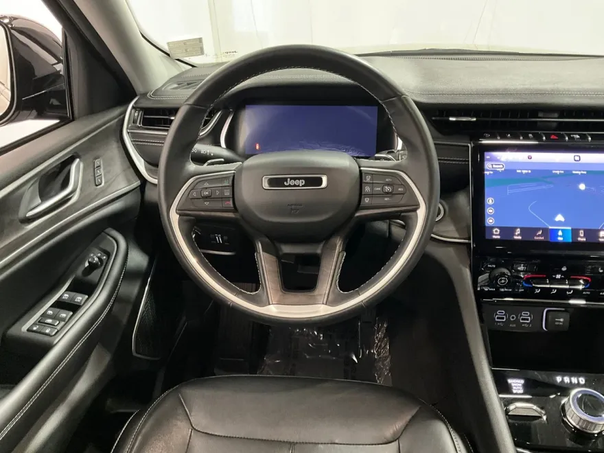 2021 Jeep Grand Cherokee Limited photo 1