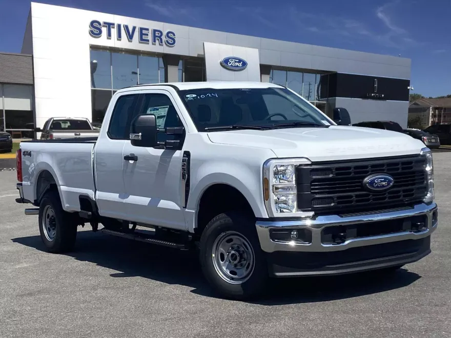 2025 Ford F-250 XL photo 1