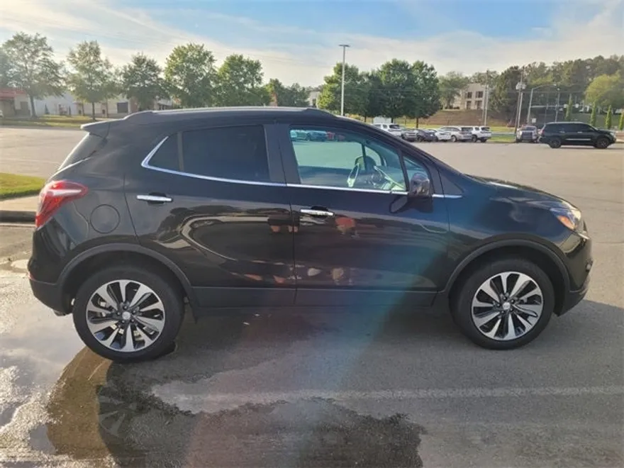 2022 Buick Encore Preferred photo 1