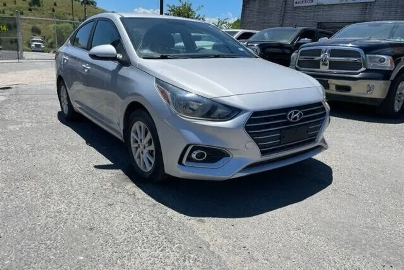 2019 Hyundai Accent SEL photo 1