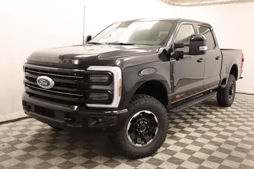 2026 Ford F-250 Platinum photo 1