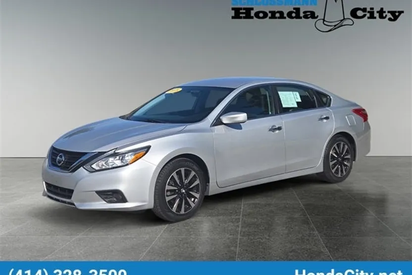 2018 Nissan Altima 2.5 SV photo 1