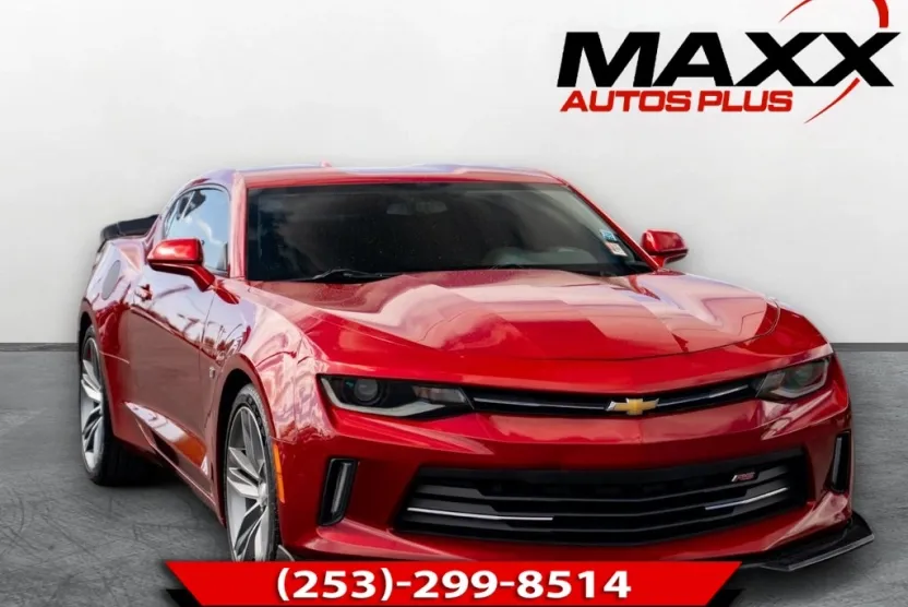 2016 Chevrolet Camaro 1LT photo 1