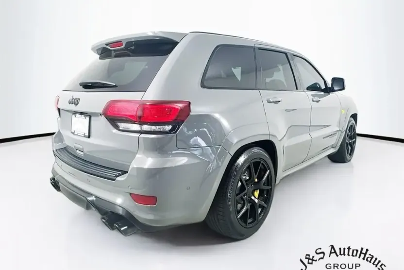 2021 Jeep Grand Cherokee Trackhawk photo 1