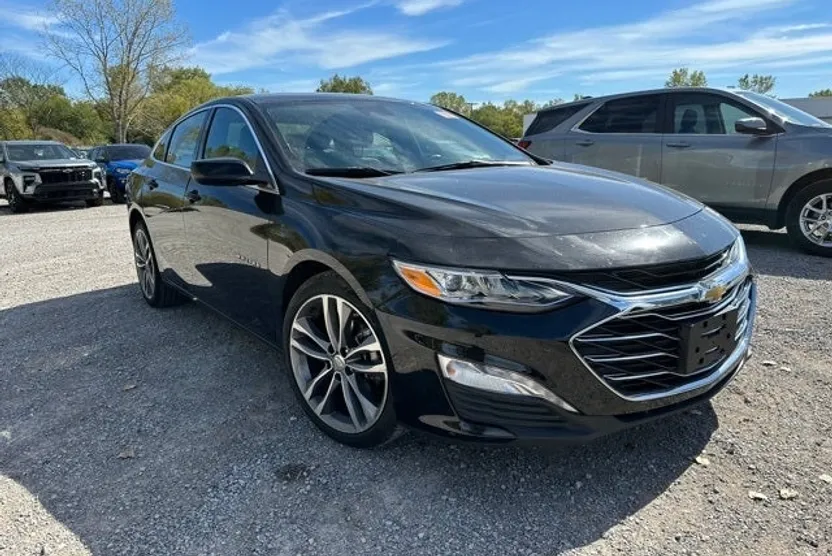 2024 Chevrolet Malibu Premier 2LT photo 1