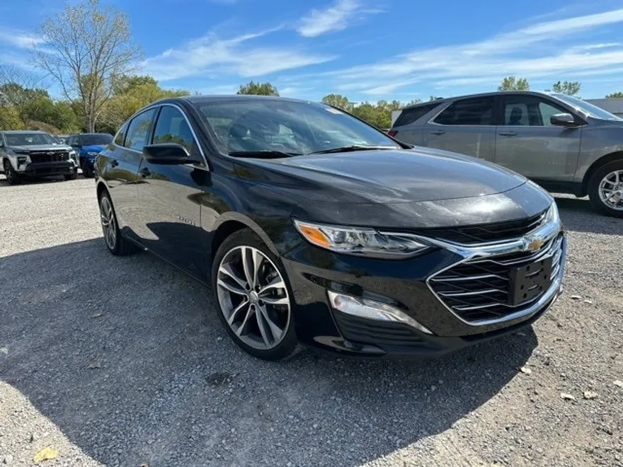2024 Chevrolet Malibu Premier 2LT photo 1