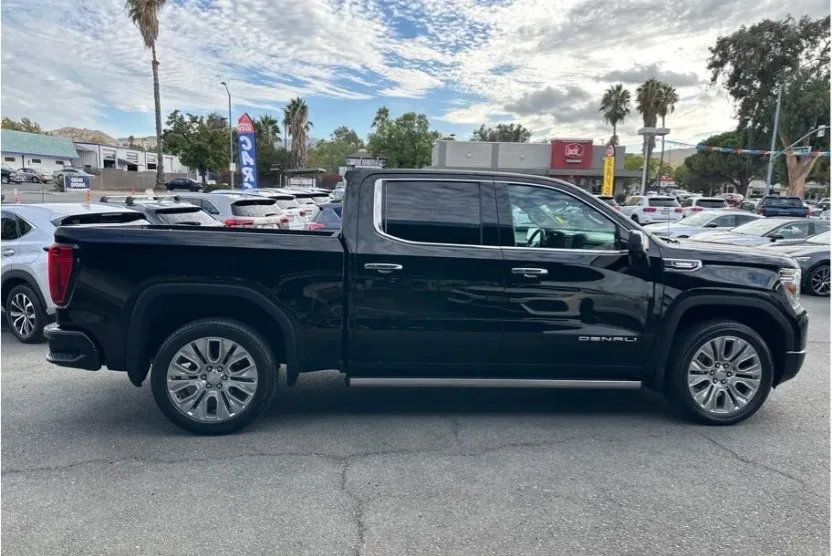 2022 Gmc Sierra 1500 Limited Denali photo 1