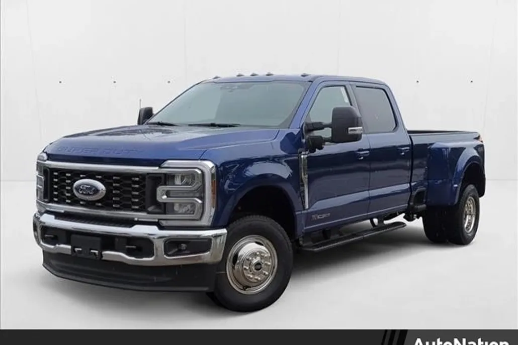 2026 Ford F-350 XLT photo 1