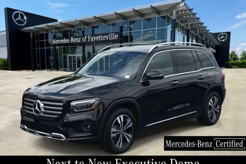 2025 Mercedes Benz GLB 250 photo 1