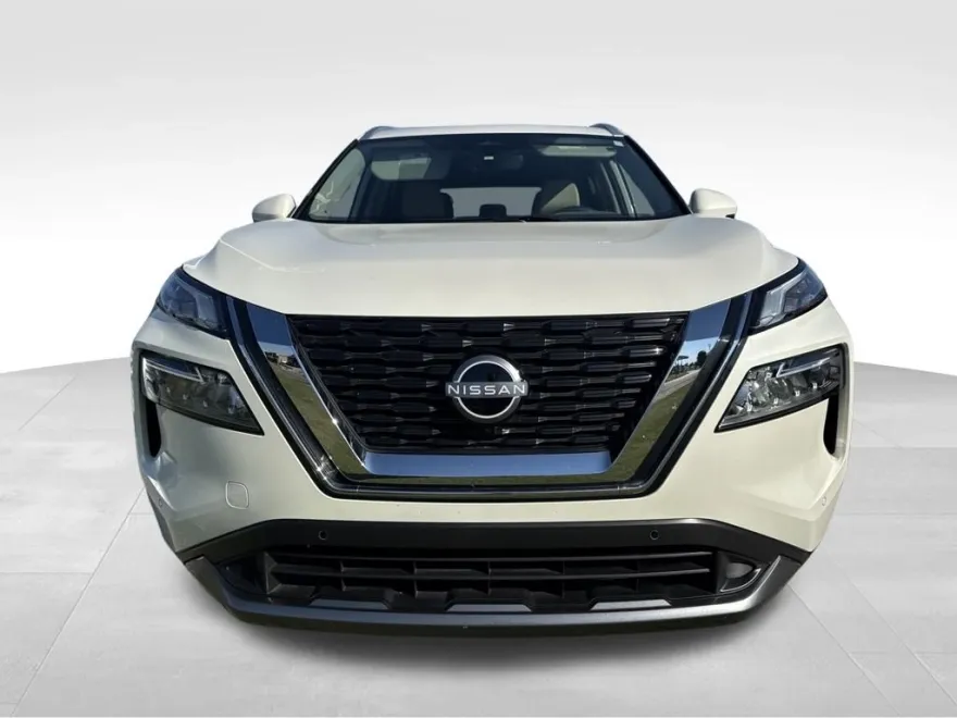 2023 Nissan Rogue SL photo 1