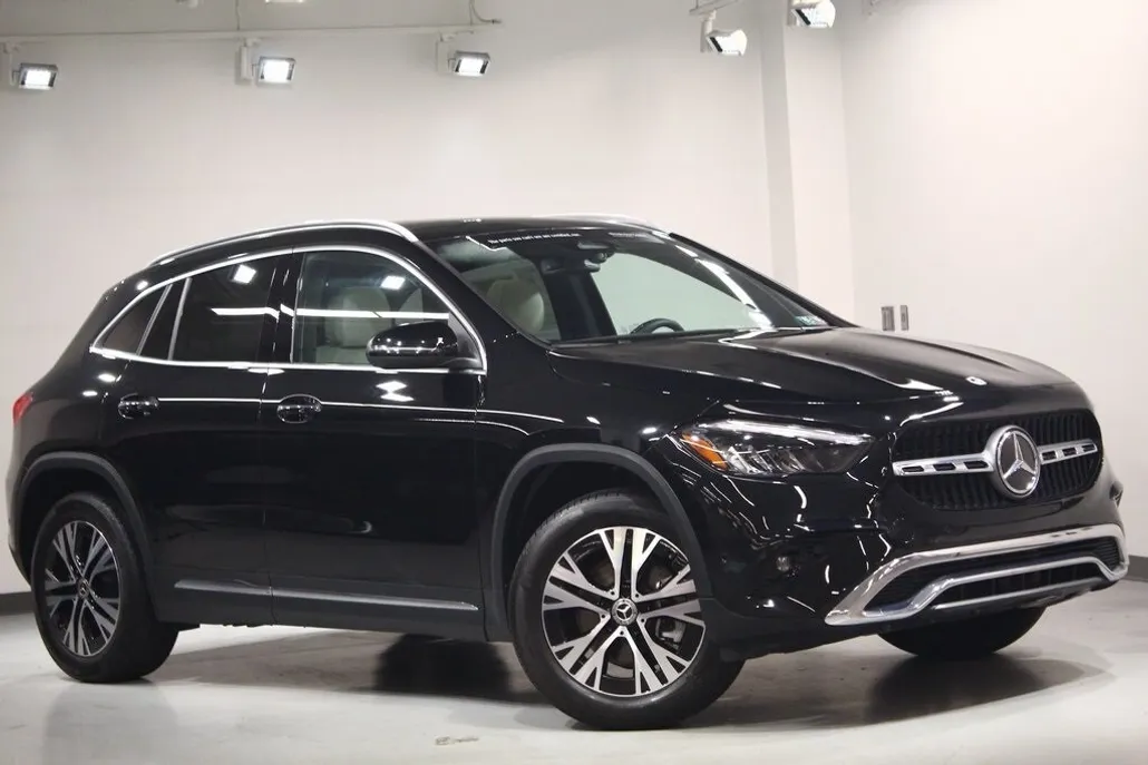 2025 Mercedes Benz GLA 250 photo 1