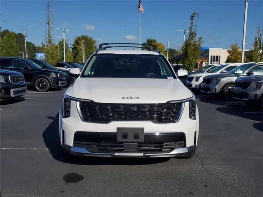 2025 Kia Sorento S photo 1