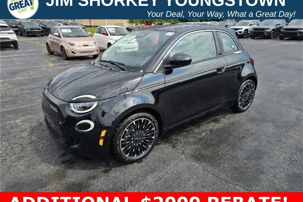 2024 Fiat 500 photo 1