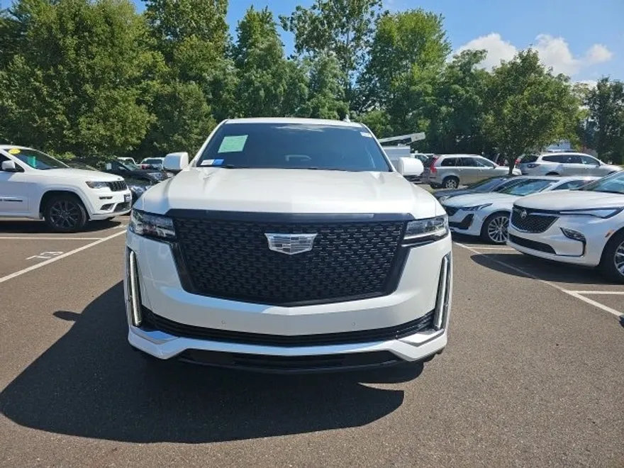 2023 Cadillac Escalade Premium Luxury photo 1