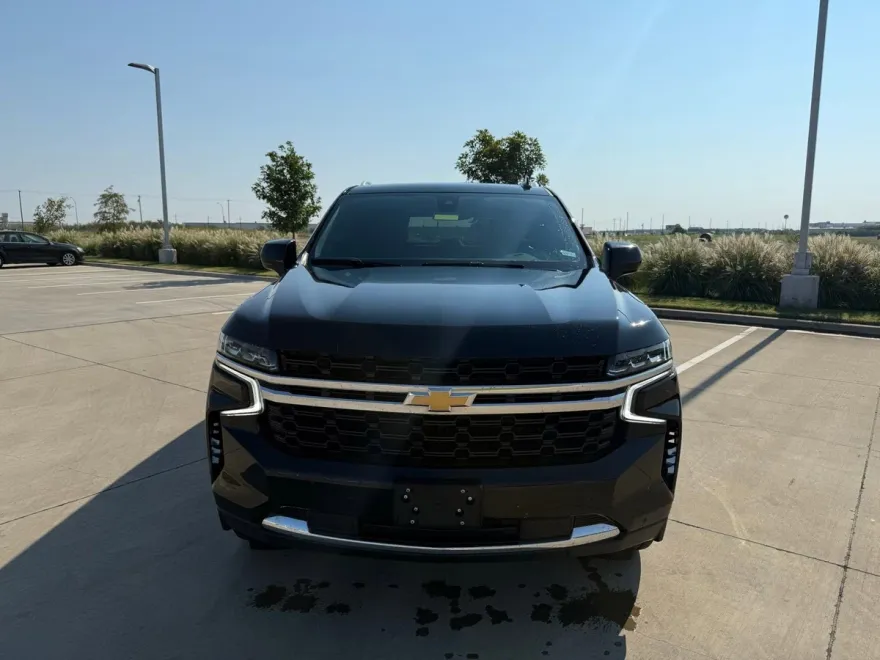 2021 Chevrolet Tahoe LS photo 1